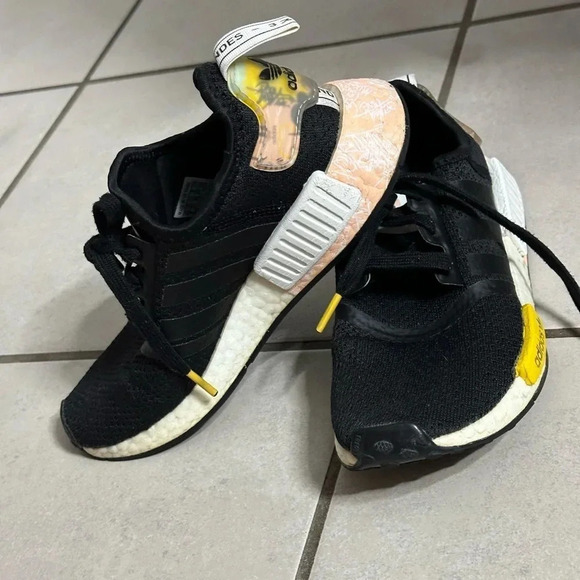 Adidas Black sneakers NMD R1 black size 4 - Picture 4 of 10